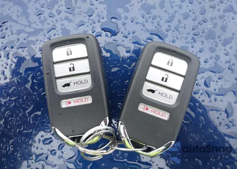 2016 Honda Cr-V Touring z USA, uszkodzony, nr VIN 5J6RM4H98GL055109